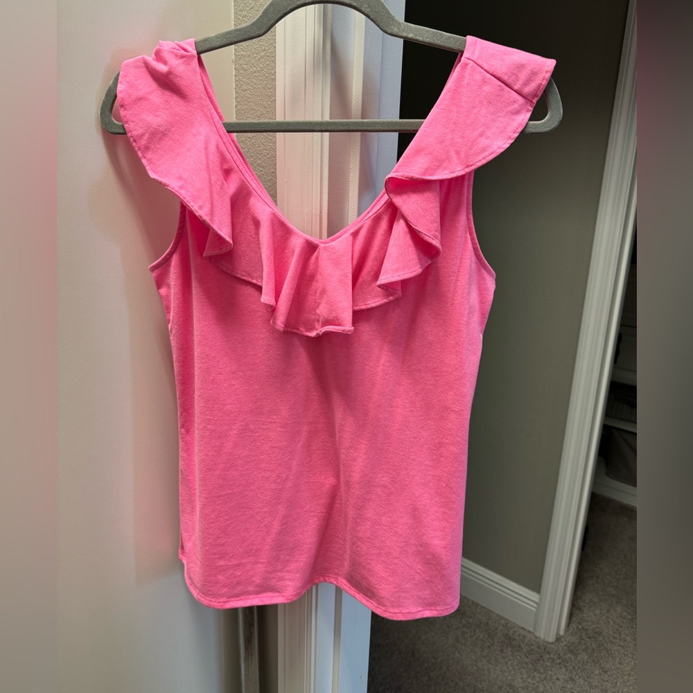 Like new, worn once Lilly Pulitzer pink Alessa top.